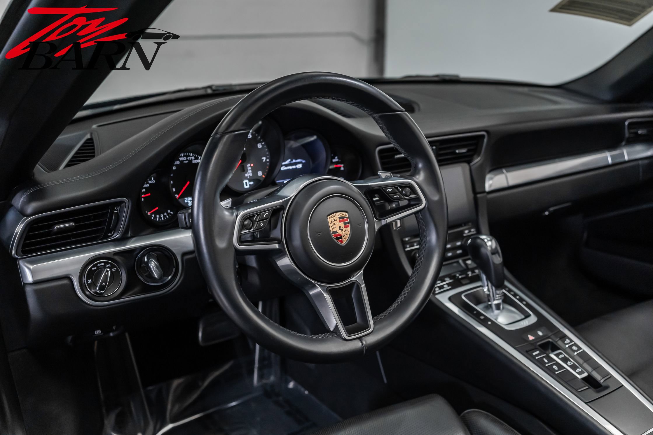 Used 2017 Porsche 911 Carrera 4S image 34