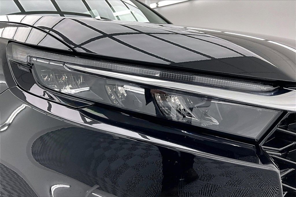 Used 2025 Honda CR-V EX-L image 29