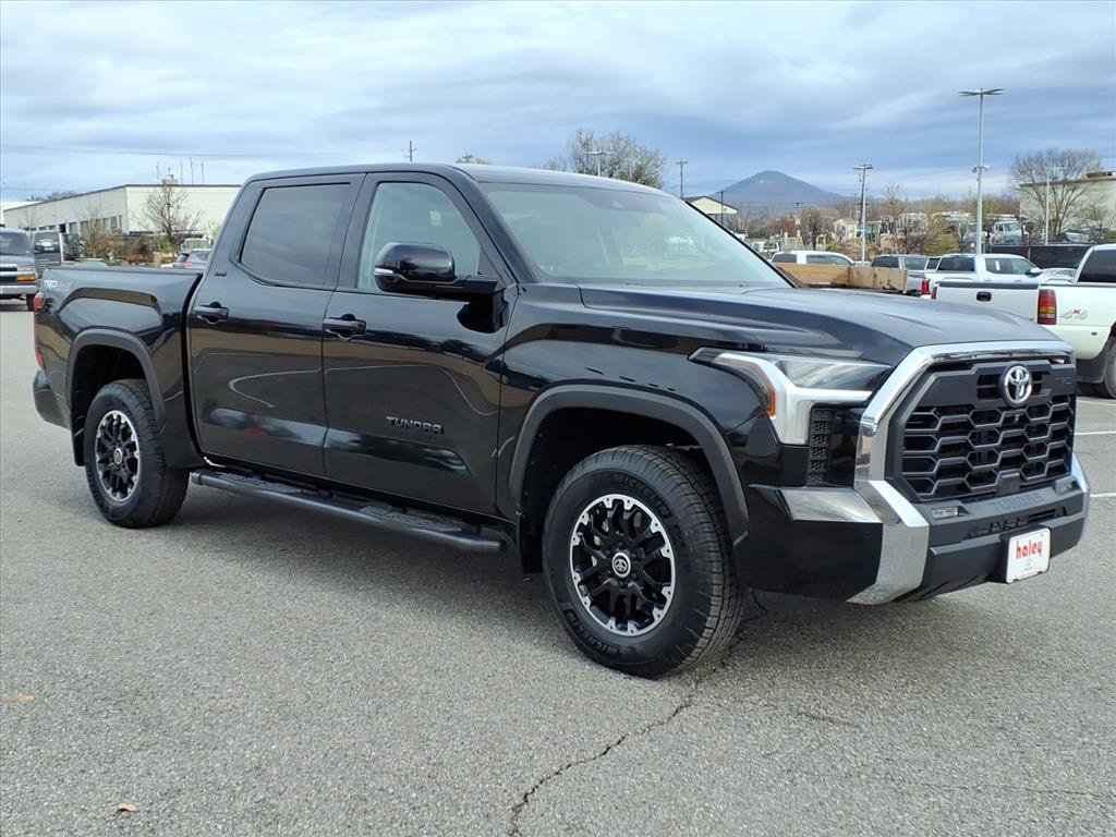 Used 2022 Toyota Tundra SR5 w/ TRD Off-Road Premium Package image 2