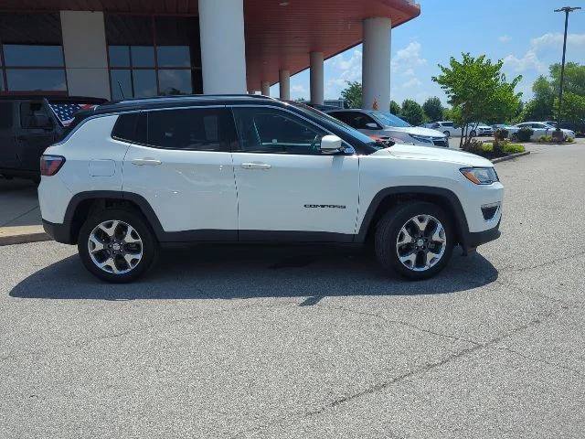 Certified 2018 Jeep Compass Limited AWD/4WD image 29