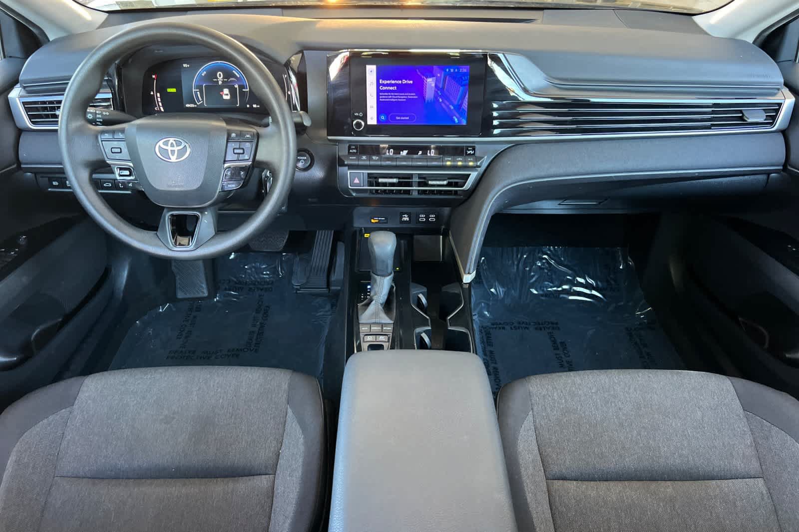 Used 2025 Toyota Camry LE FWD image 3