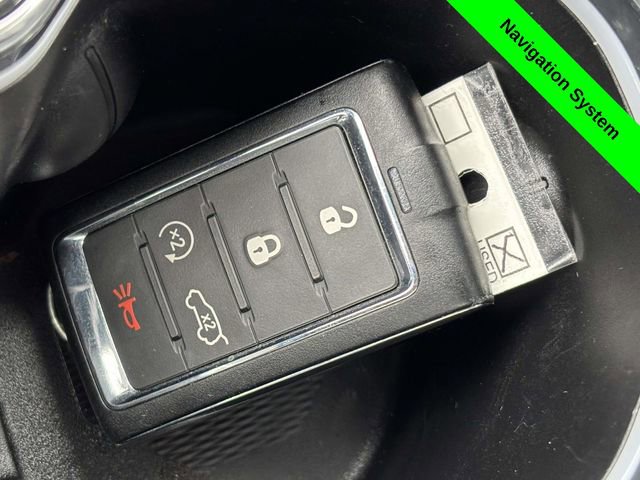 Used 2023 Jeep Grand Cherokee Limited w/ Black Appearance Package AWD/4WD image 22