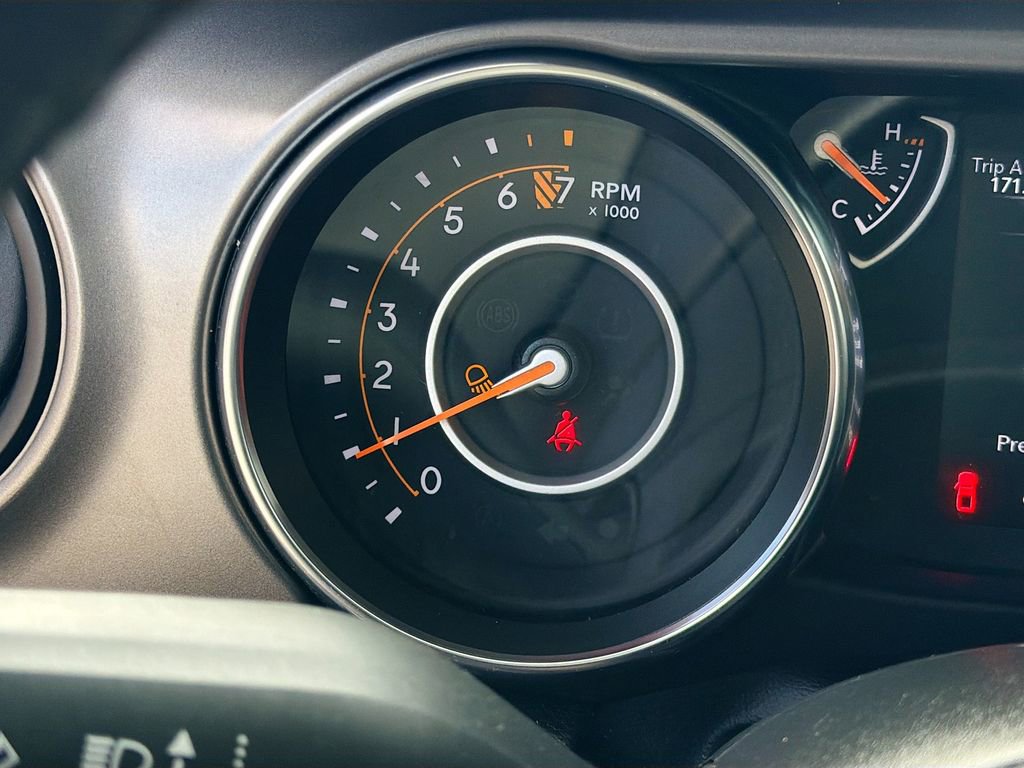 Used 2023 Jeep Gladiator Sport image 38