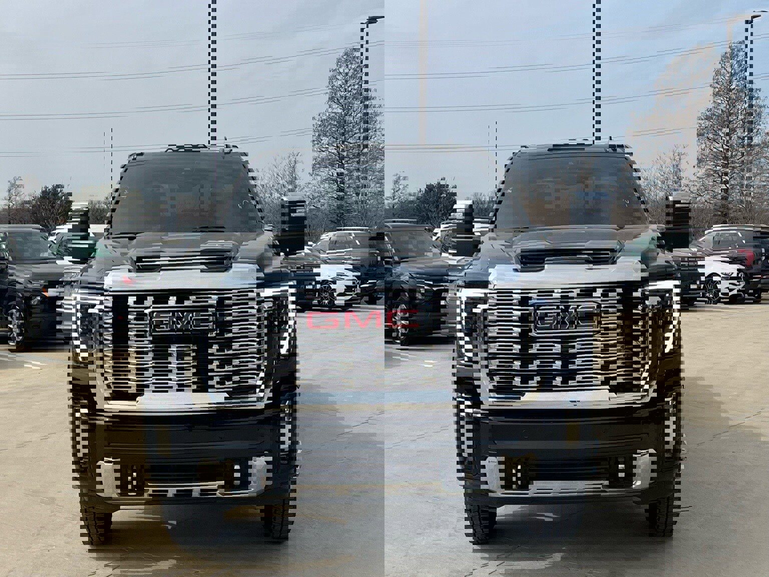 Used 2024 GMC Sierra 3500 Denali w/ Denali Reserve Package image 2