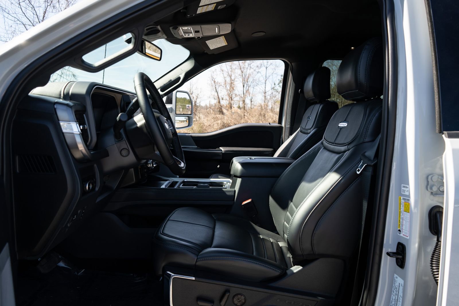 Used 2026 Ford F450 Platinum w/ FX4 Off-Road Package image 28