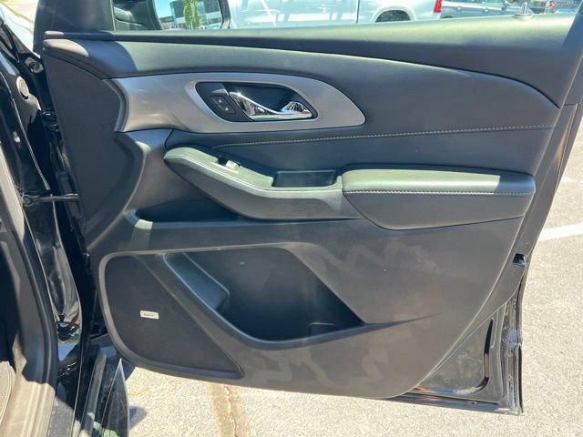 Used 2021 Chevrolet Traverse Premier w/ Redline Edition AWD/4WD image 37