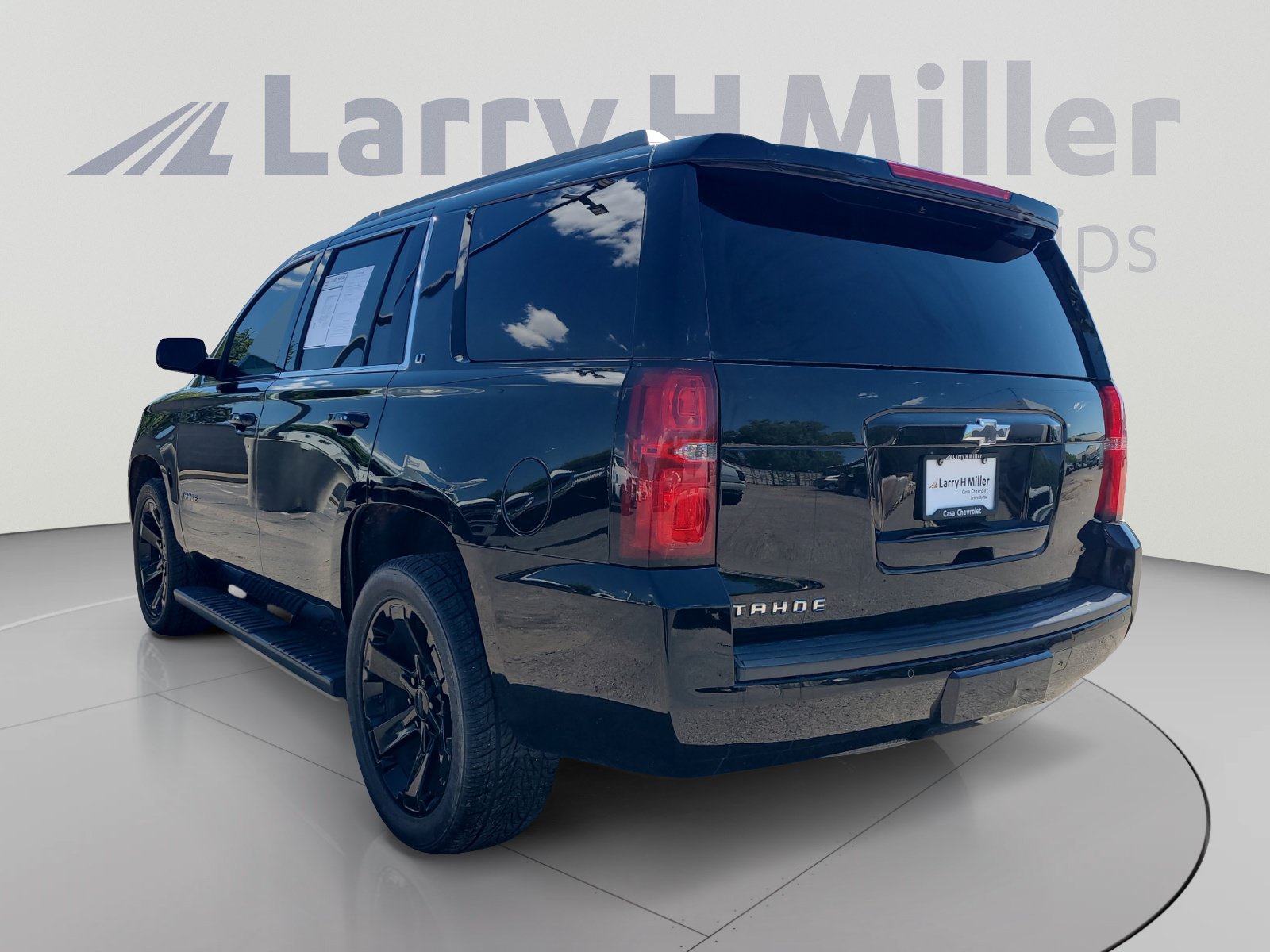 Used 2019 Chevrolet Tahoe LT AWD/4WD image 3