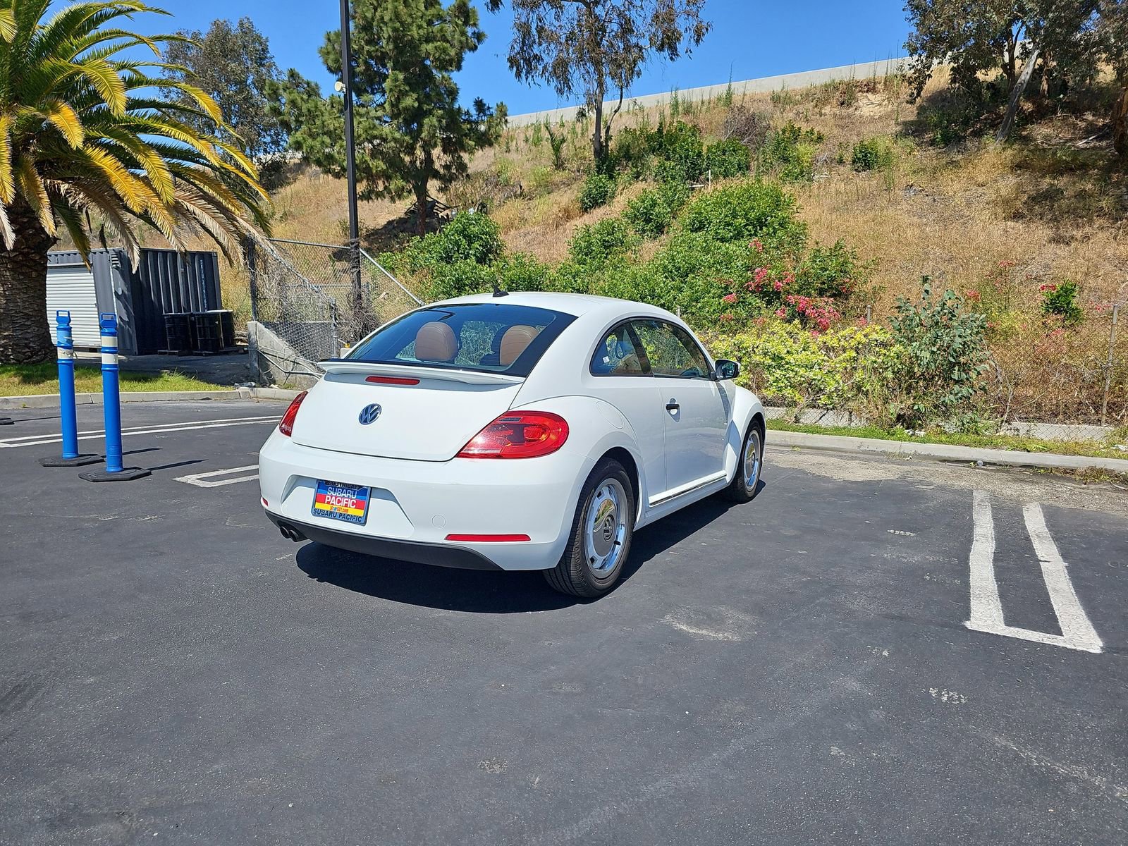 Used 2015 Volkswagen Beetle 1.8T FWD image 7