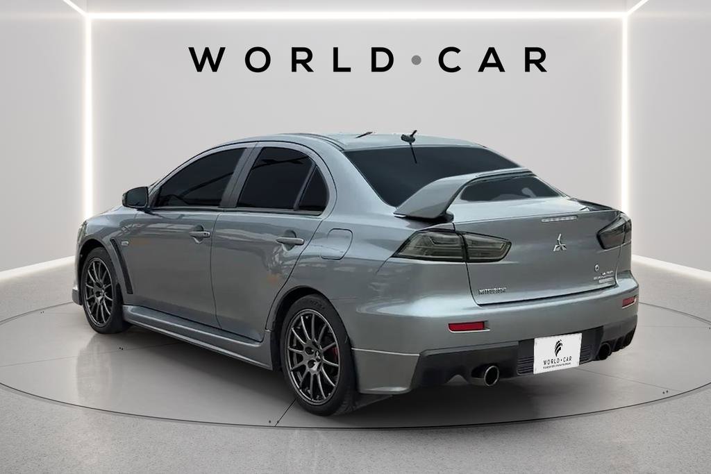 Used 2015 Mitsubishi Lancer Evolution Final Edition image 5