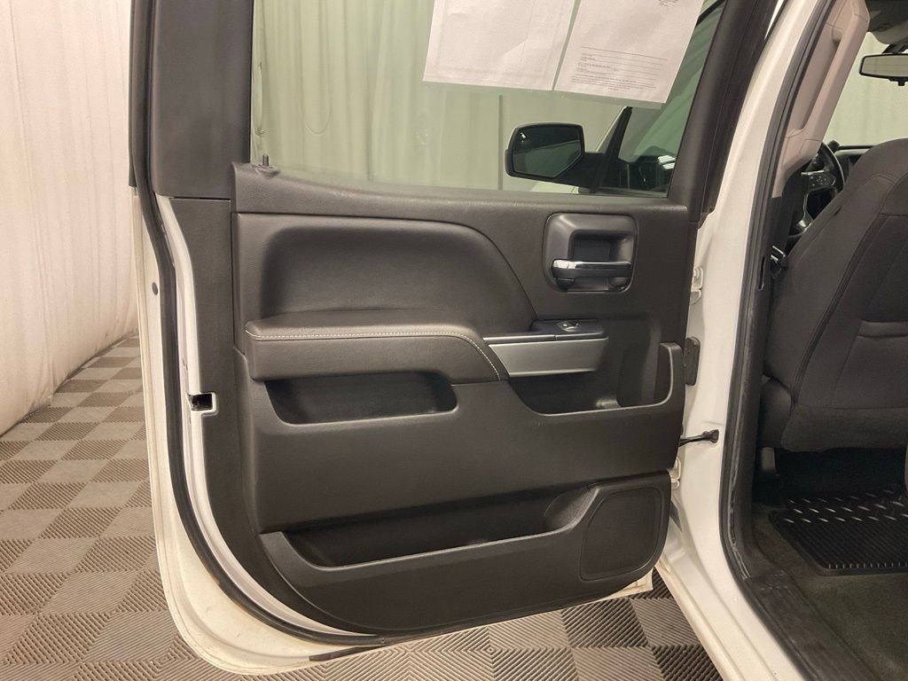 Used 2018 Chevrolet Silverado 1500 LT w/ All Star Edition image 23