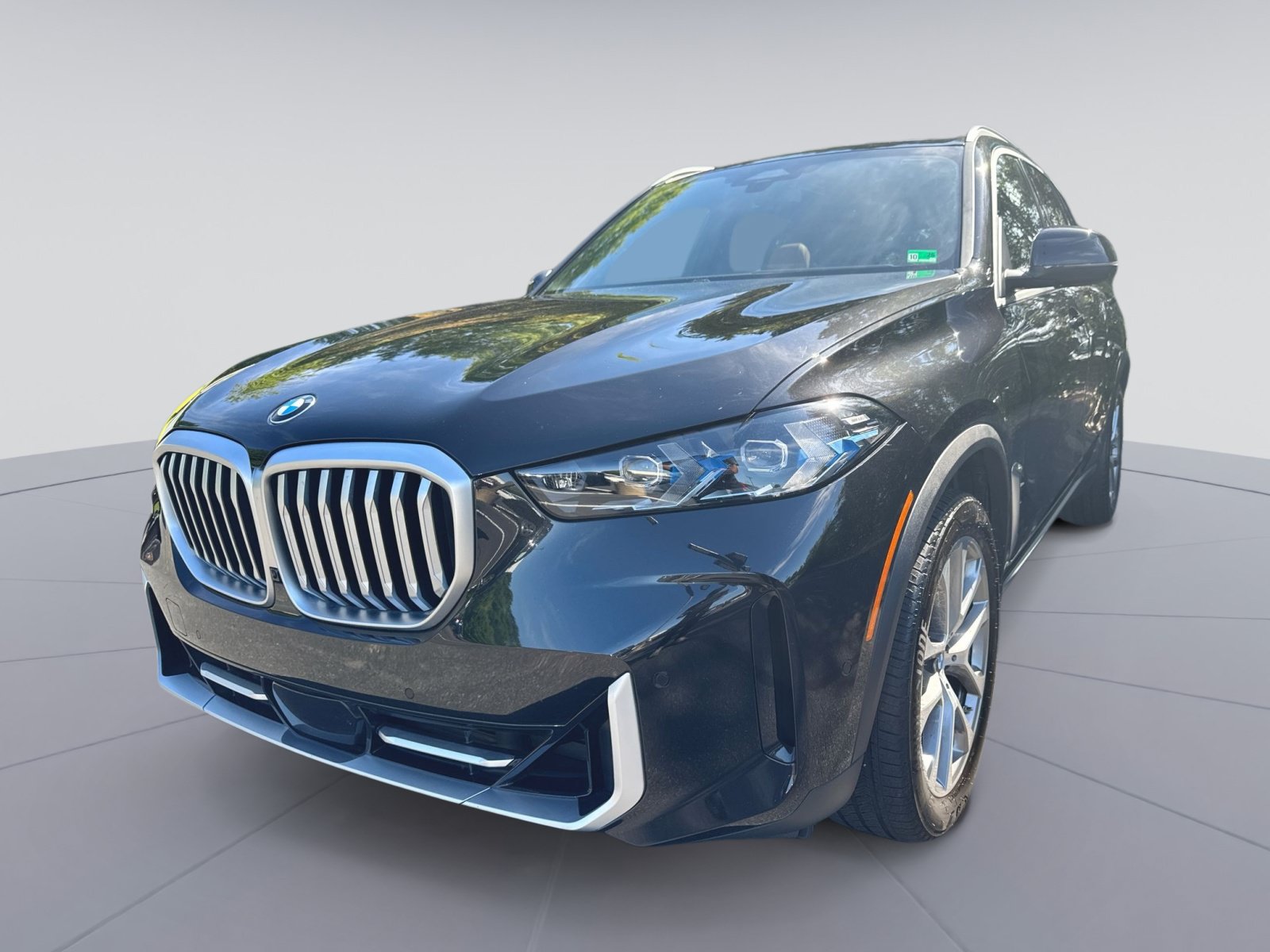 Used 2024 BMW X5 xDrive40i w/ Premium Package AWD/4WD image 5