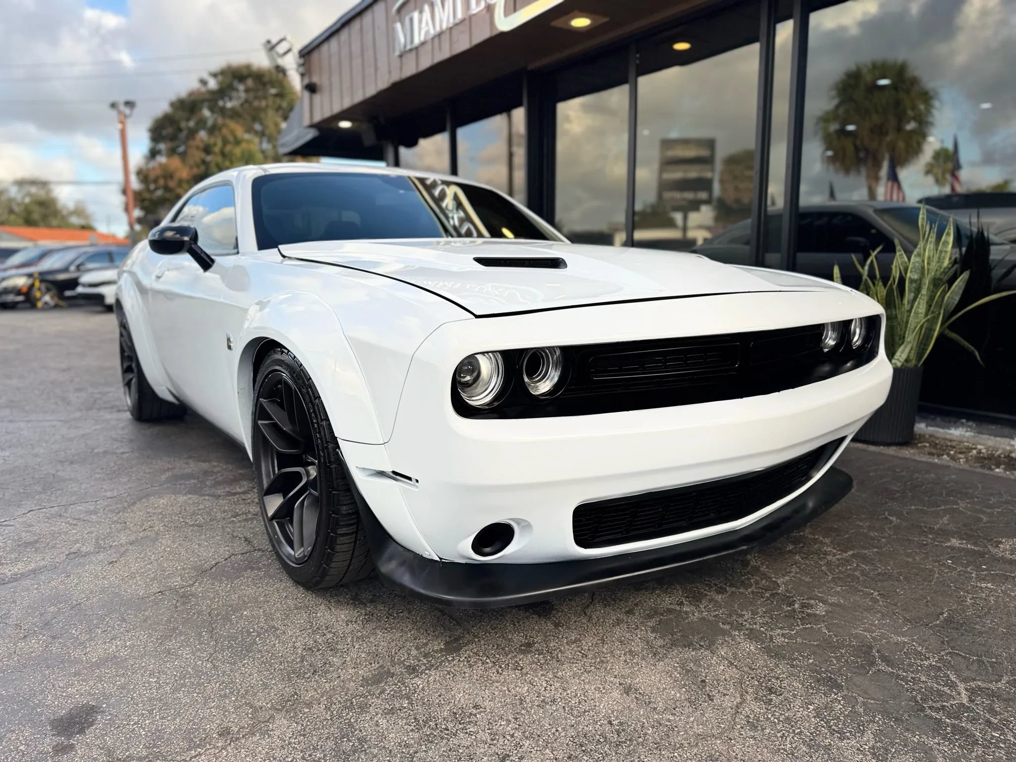 Used 2020 Dodge Challenger R/T Scat Pack RWD image 3
