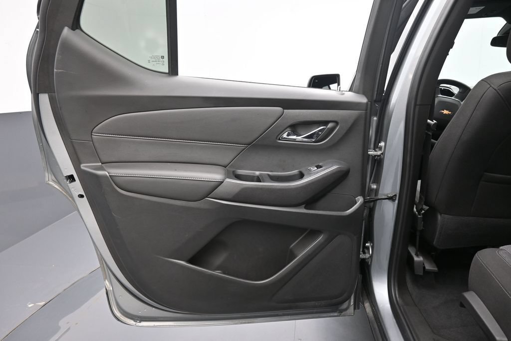 Used 2023 Chevrolet Traverse LT AWD/4WD image 23