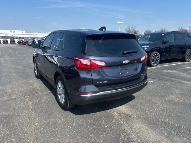 Used 2018 Chevrolet Equinox LS w/ LPO, Floor Liner Package image 7