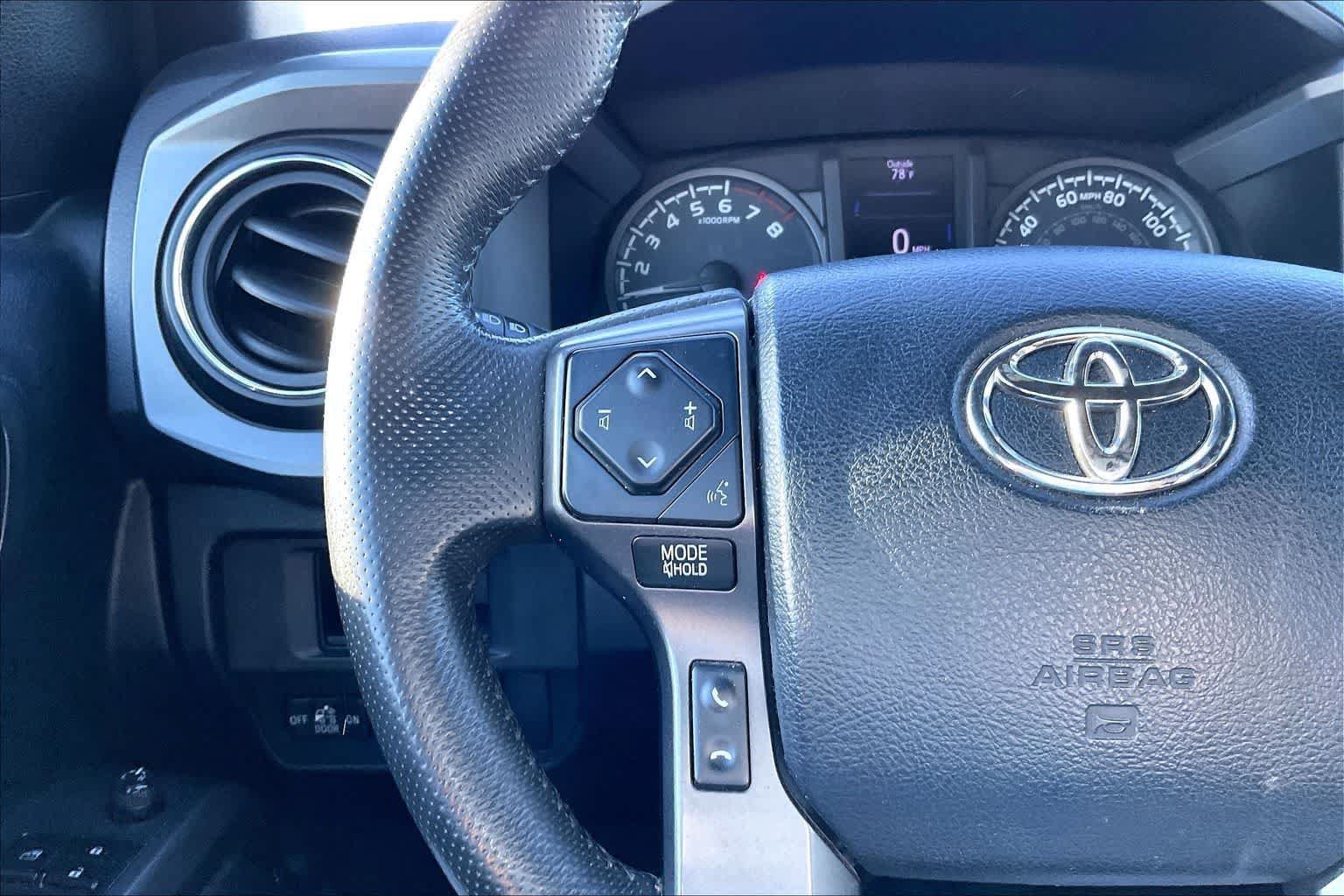 Used 2019 Toyota Tacoma TRD Sport AWD/4WD image 24