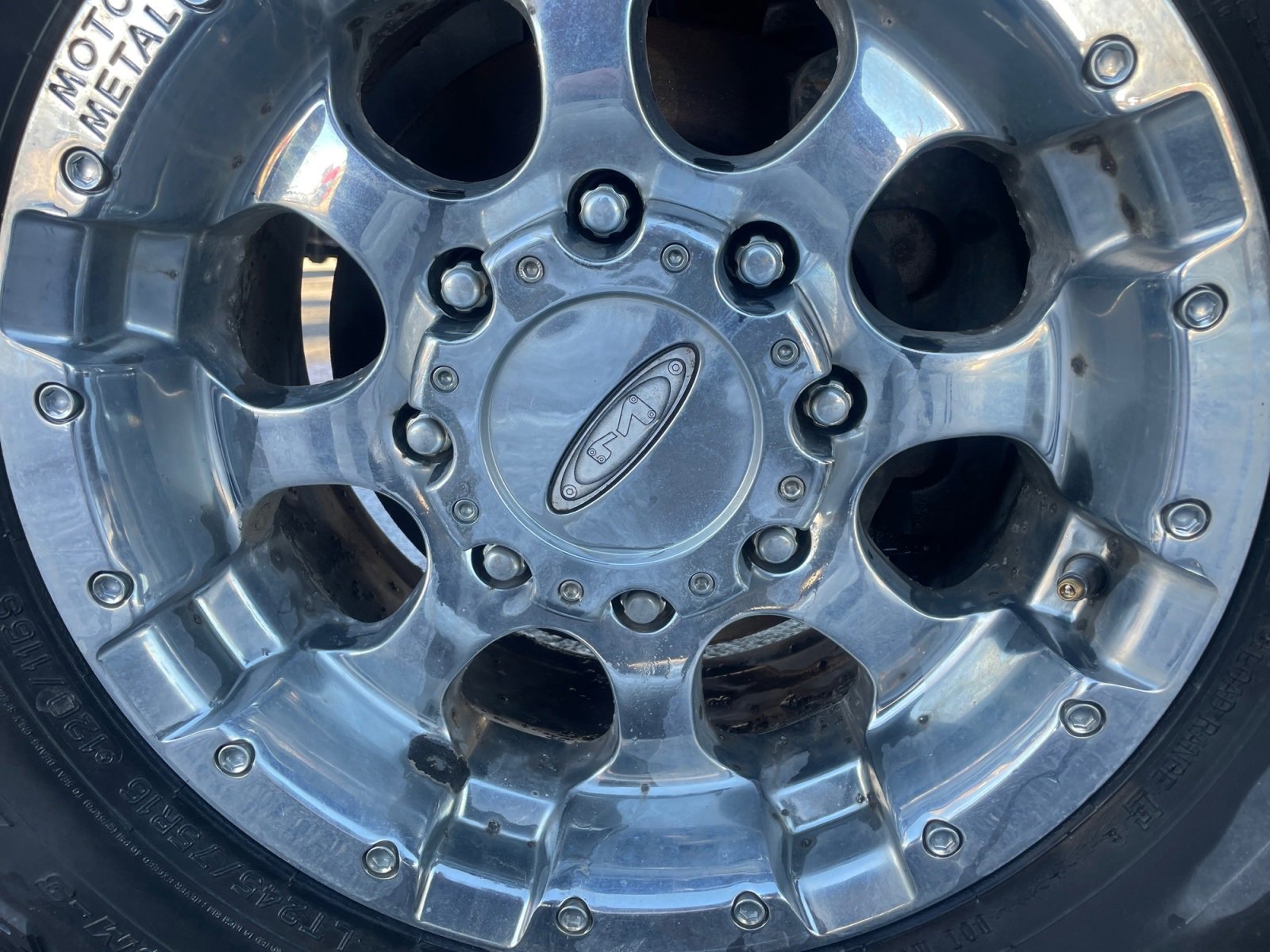 Used 2011 Chevrolet Express 2500 LS image 31