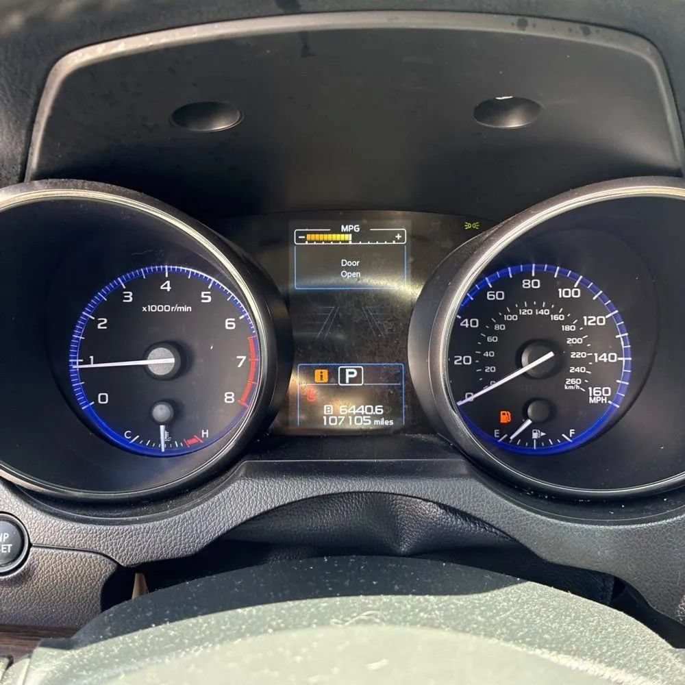 Used 2017 Subaru Outback 3.6R Touring AWD/4WD image 26
