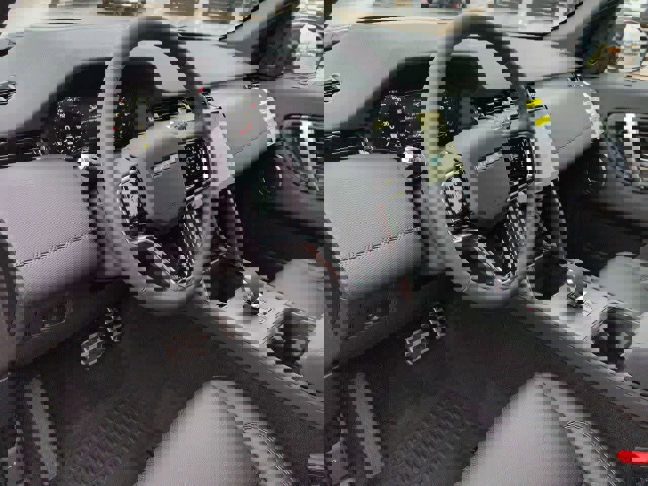 New 2026 Land Rover Discovery Sport Landmark image 2