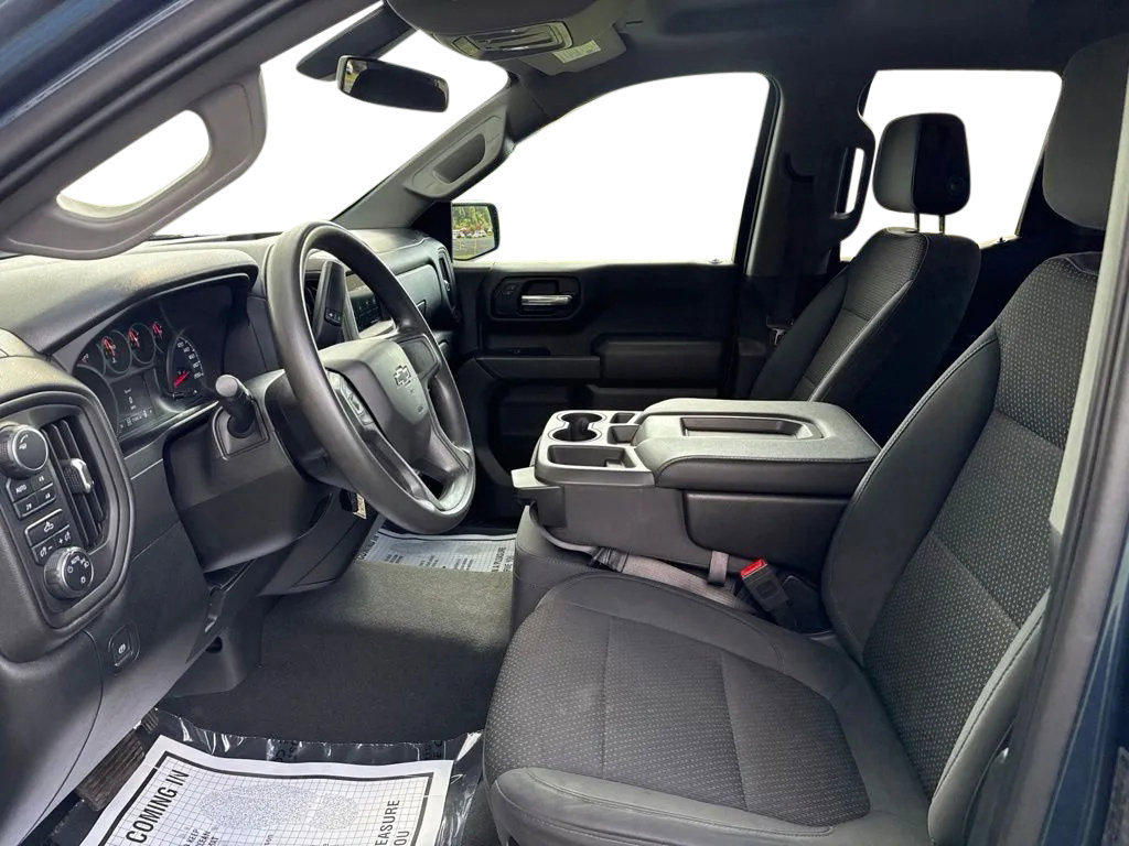 Used 2019 Chevrolet Silverado 1500 Custom Trail Boss w/ Custom Convenience Package AWD/4WD image 12