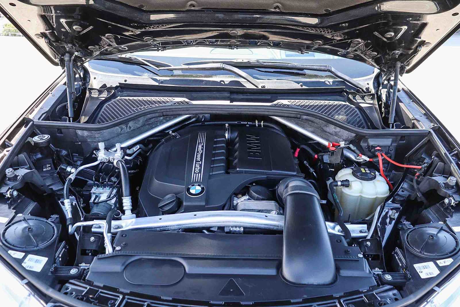 Used 2019 BMW X6 xDrive35i w/ M Sport Package AWD/4WD image 37