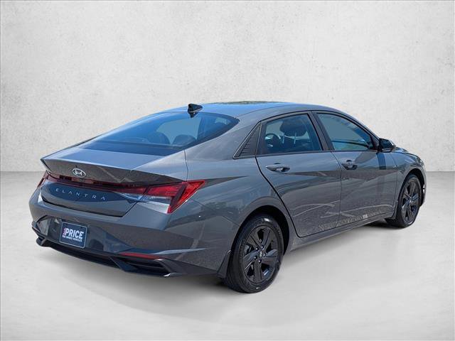 Used 2023 Hyundai Elantra SEL FWD image 5