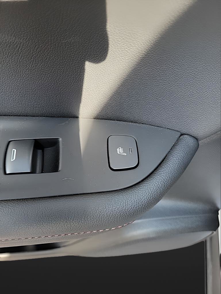 Used 2024 Chevrolet Blazer RS w/ Enhanced Convenience Package image 12