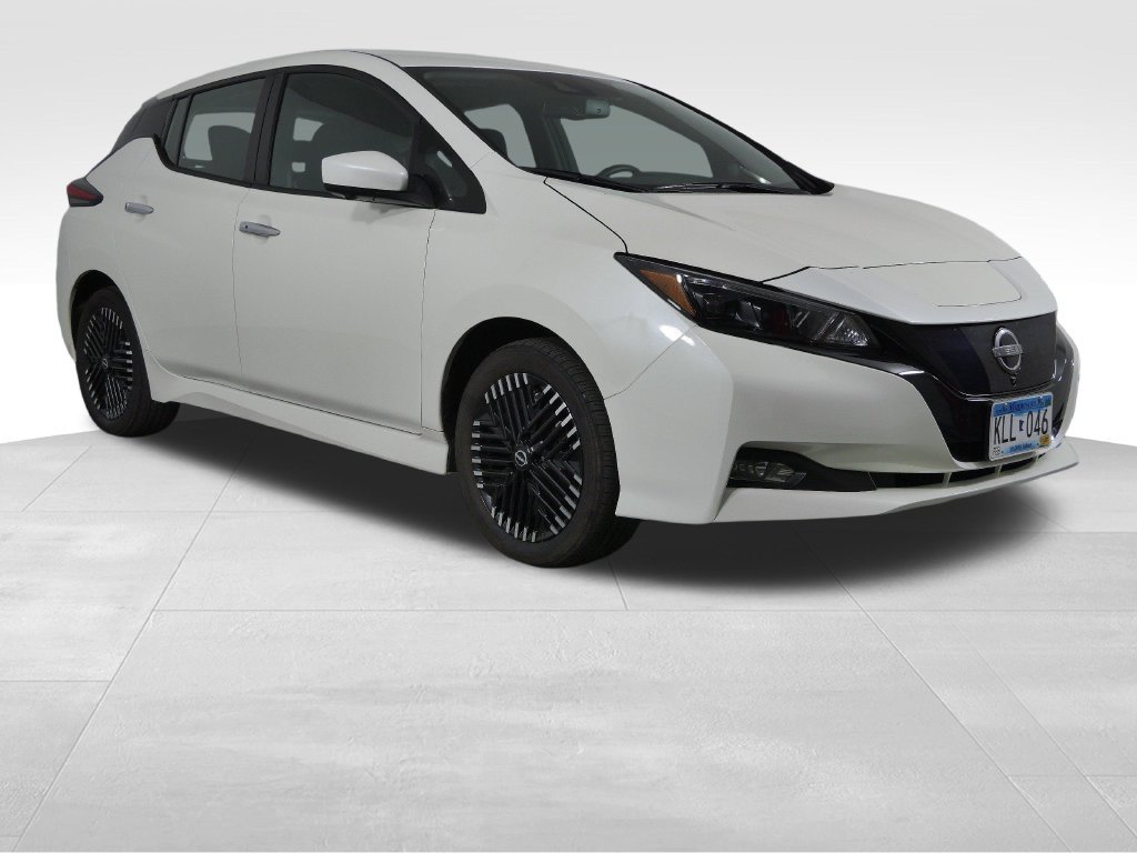 Used 2023 Nissan Leaf SV Plus FWD image 2