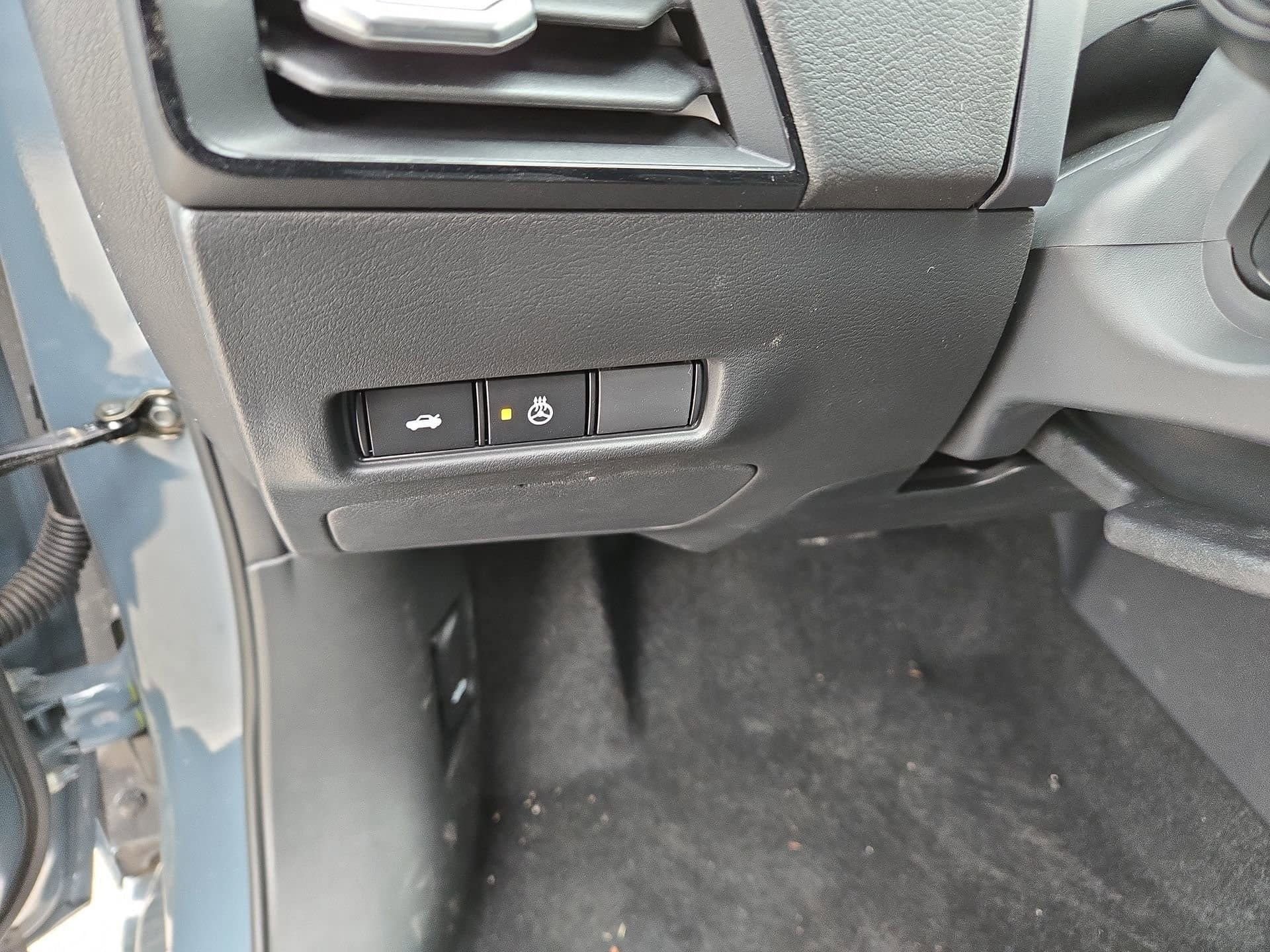 New 2026 Nissan Sentra SV w/ SV Convenience Package FWD image 19