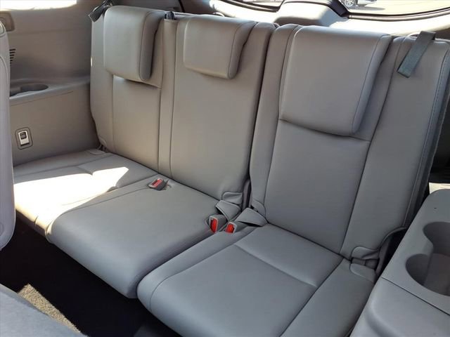 Certified 2019 Toyota Highlander Limited Platinum image 11