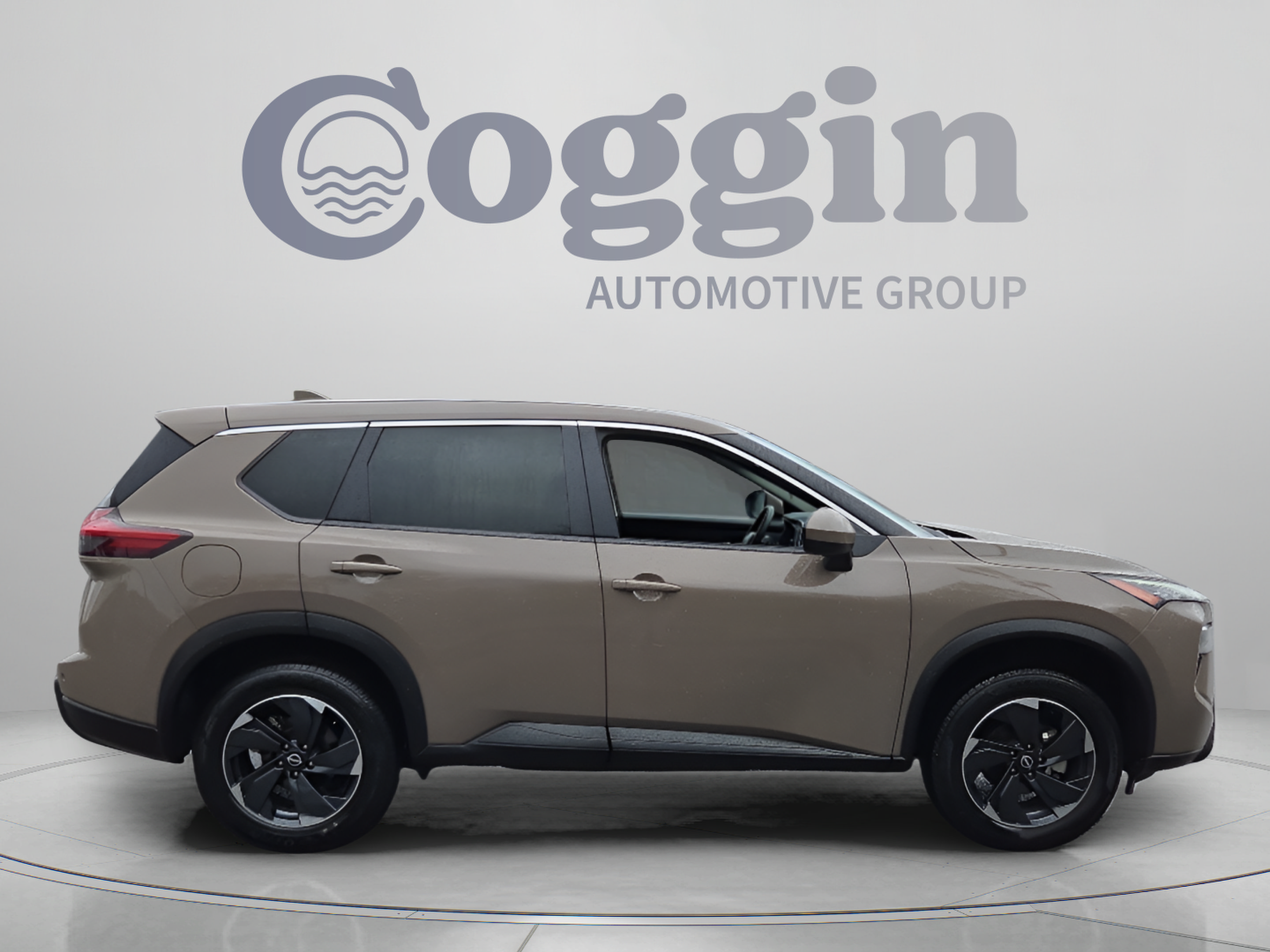 Used 2025 Nissan Rogue SV FWD image 6