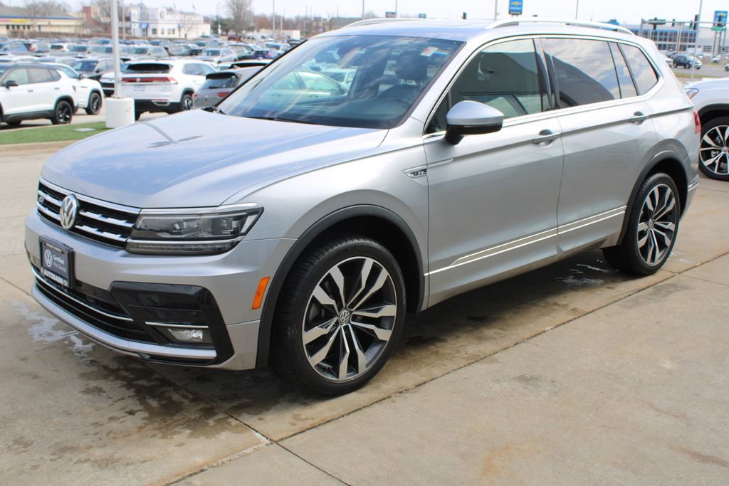 Certified 2020 Volkswagen Tiguan SEL Premium R-Line image 3