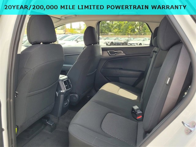 New 2026 Kia Sportage LX image 6