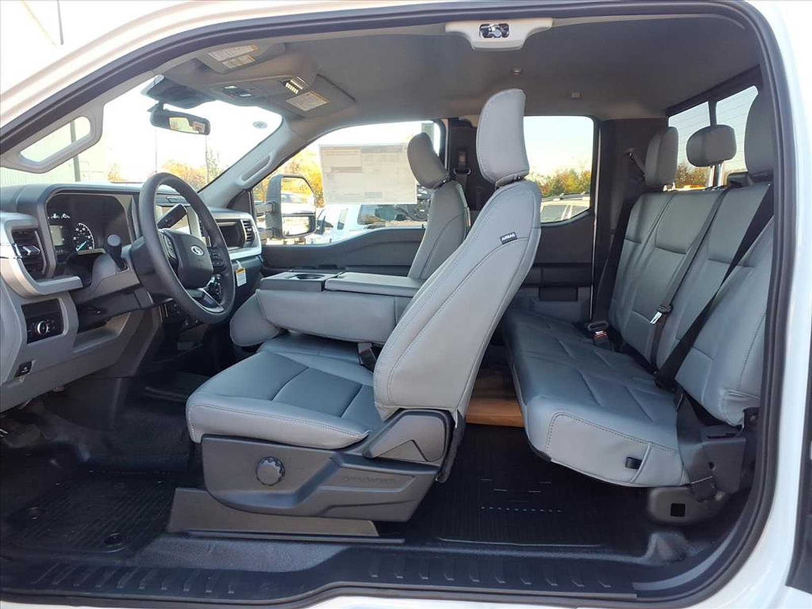 New 2026 Ford F550 4x4 SuperCab Super Duty image 15