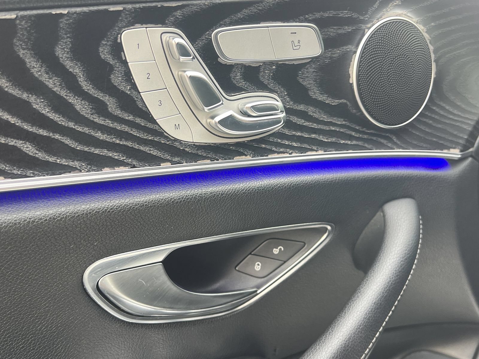 Used 2018 Mercedes-Benz E 300 image 13