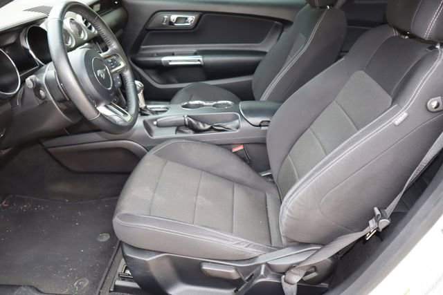 Used 2017 Ford Mustang Coupe RWD image 14