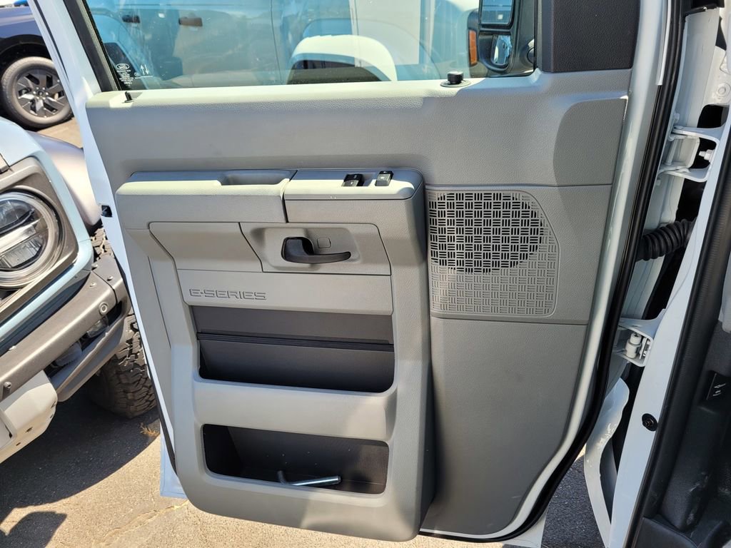 New 2025 Ford E-450 and Econoline 450 Super Duty w/ Power Equipment Group image 10