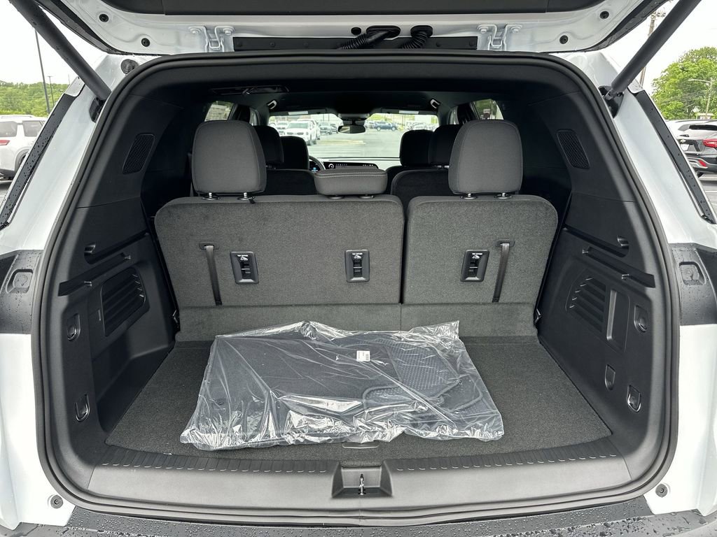 New 2026 Chevrolet Traverse LT FWD image 29