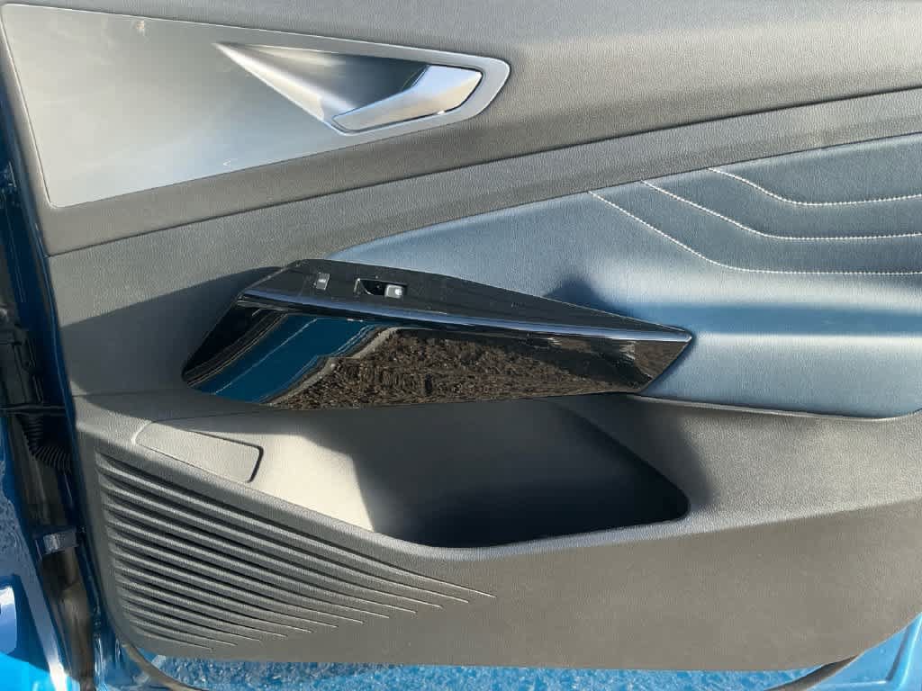 New 2026 Volkswagen ID.4 Pro S AWD/4WD image 16