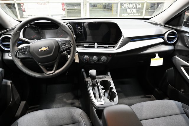 New 2026 Chevrolet Trax LS image 12