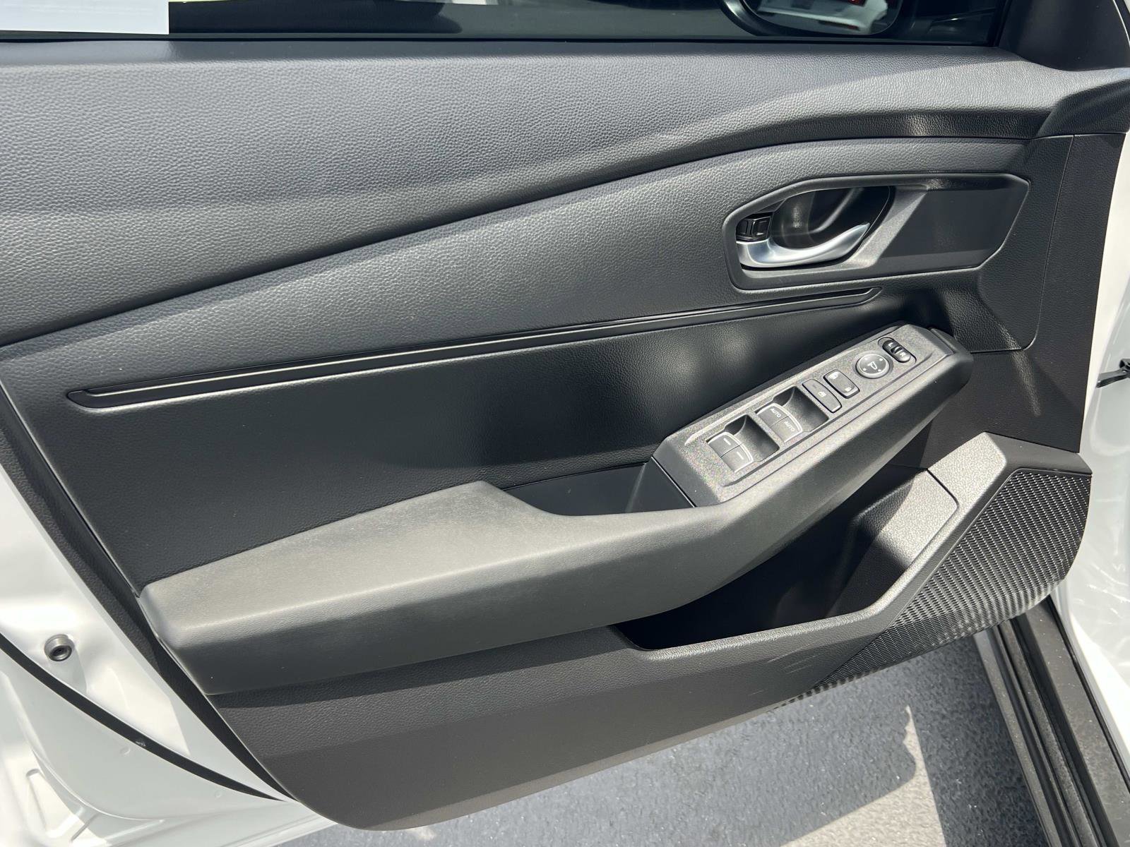 Certified 2025 Honda Accord LX image 6