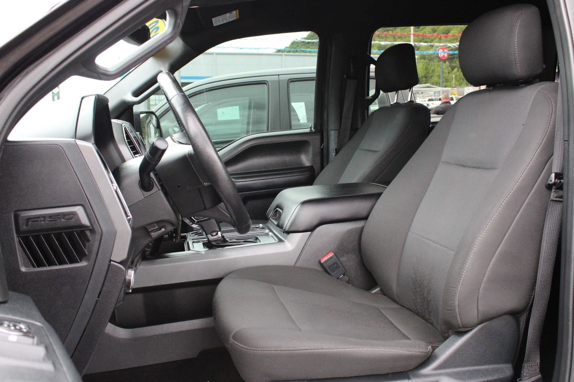 Used 2020 Ford F150 XLT w/ Equipment Group 302A Luxury AWD/4WD image 19