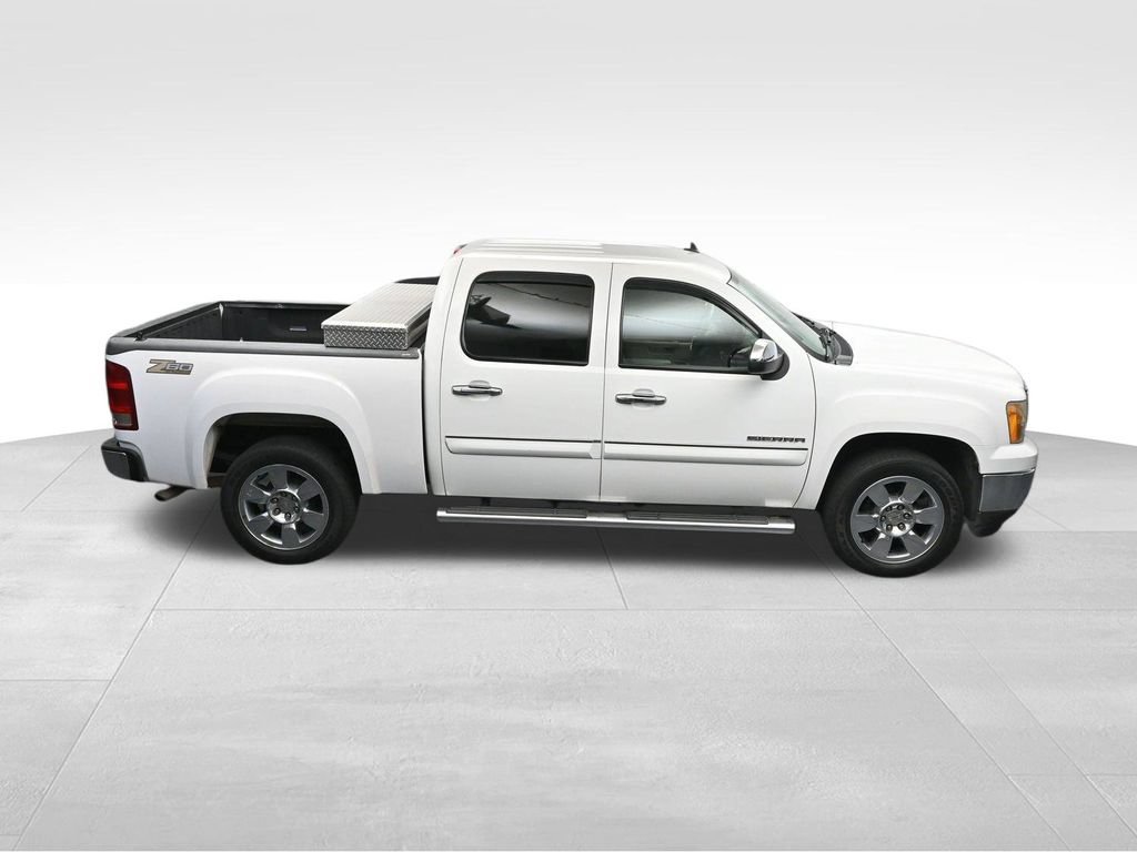 Used 2011 GMC Sierra 1500 SLE w/ Regional Value Package RWD image 22