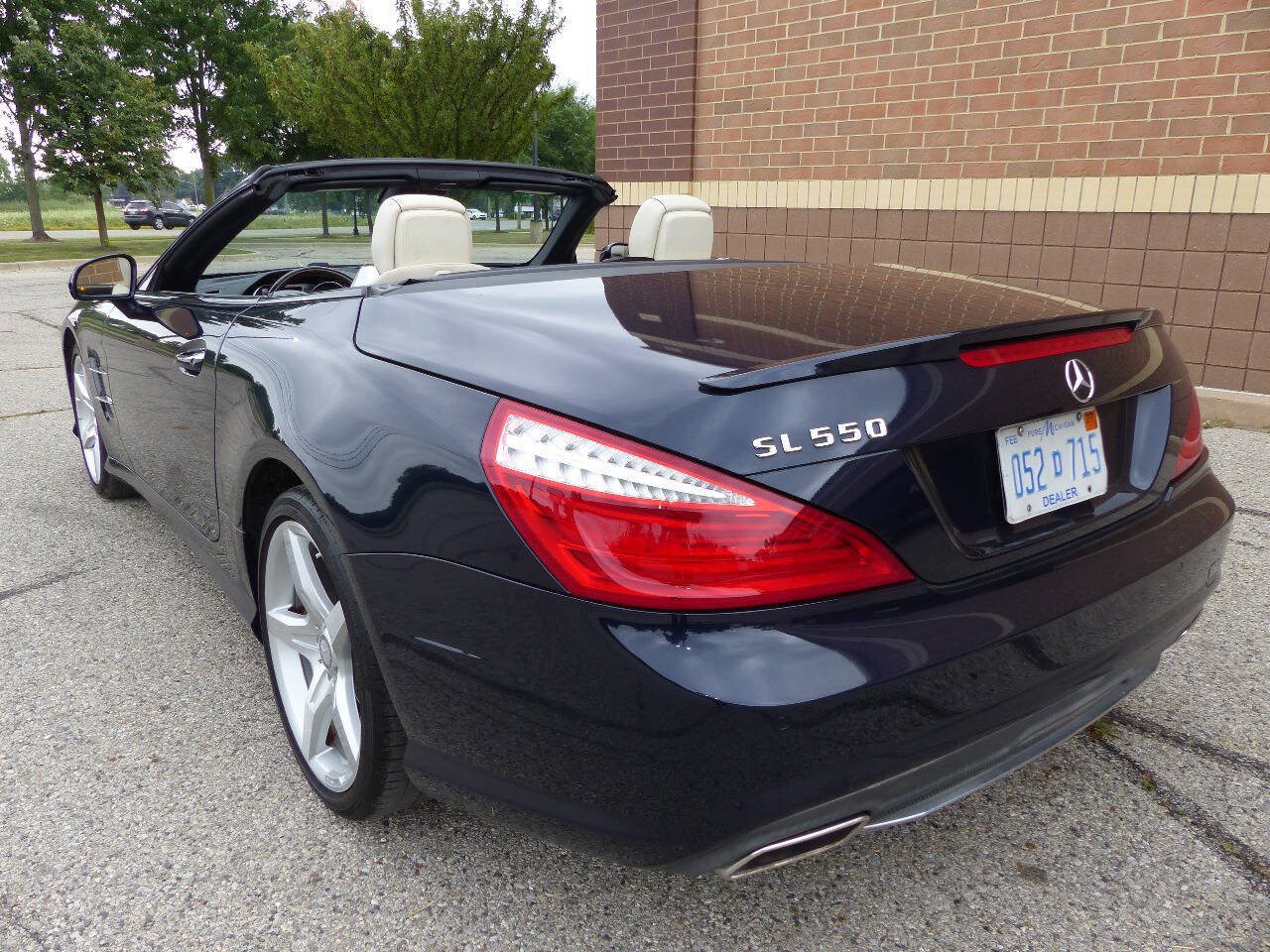 Used 2014 Mercedes-Benz SL 550 image 6