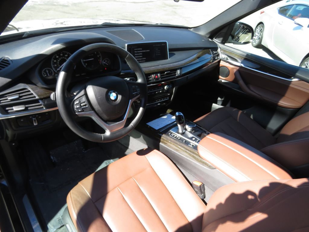 Used 2017 BMW X5 xDrive40e image 11