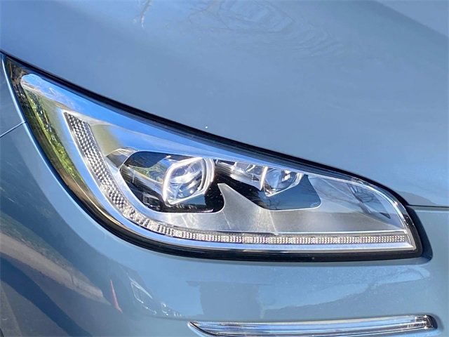 Certified 2023 Lincoln Corsair Reserve w/ Equipment Group 201A image 4