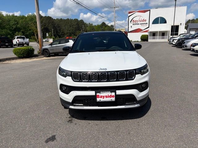 Used 2025 Jeep Compass Limited image 4