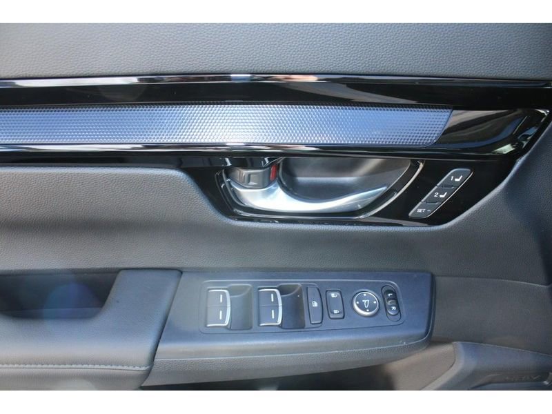 Used 2025 Honda CR-V EX-L image 18