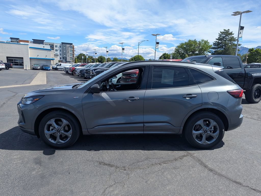 Used 2024 Ford Escape ST-Line AWD/4WD image 8