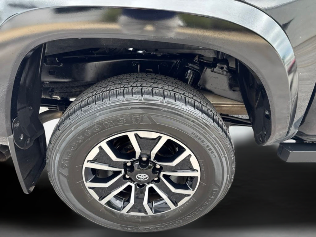 Used 2023 Toyota Tacoma TRD Sport AWD/4WD image 40