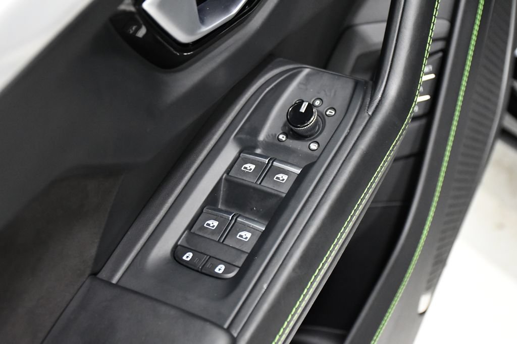 Used 2023 Lamborghini Urus S AWD/4WD image 18